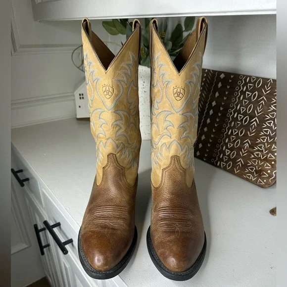Ariat Brown with Blue Embroidered Western Cowboy Boots - Men 8EE, Wmn 9.5EE - Picture 2 of 8